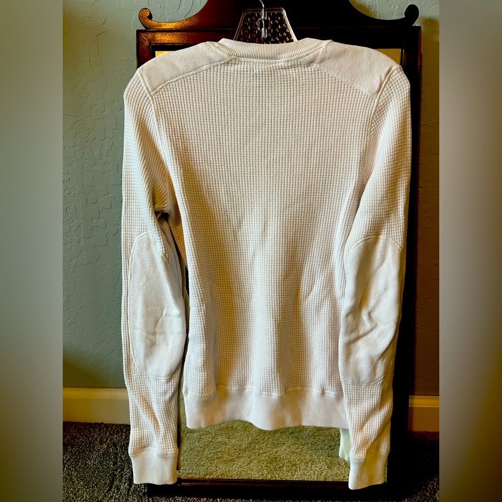 RARE Vintage Thermal Burberry Sweater. Size Small